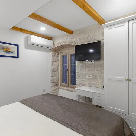 House Marijeta And Tonka