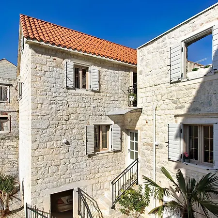 Vakantiehuis House Marijeta And Tonka Trogir